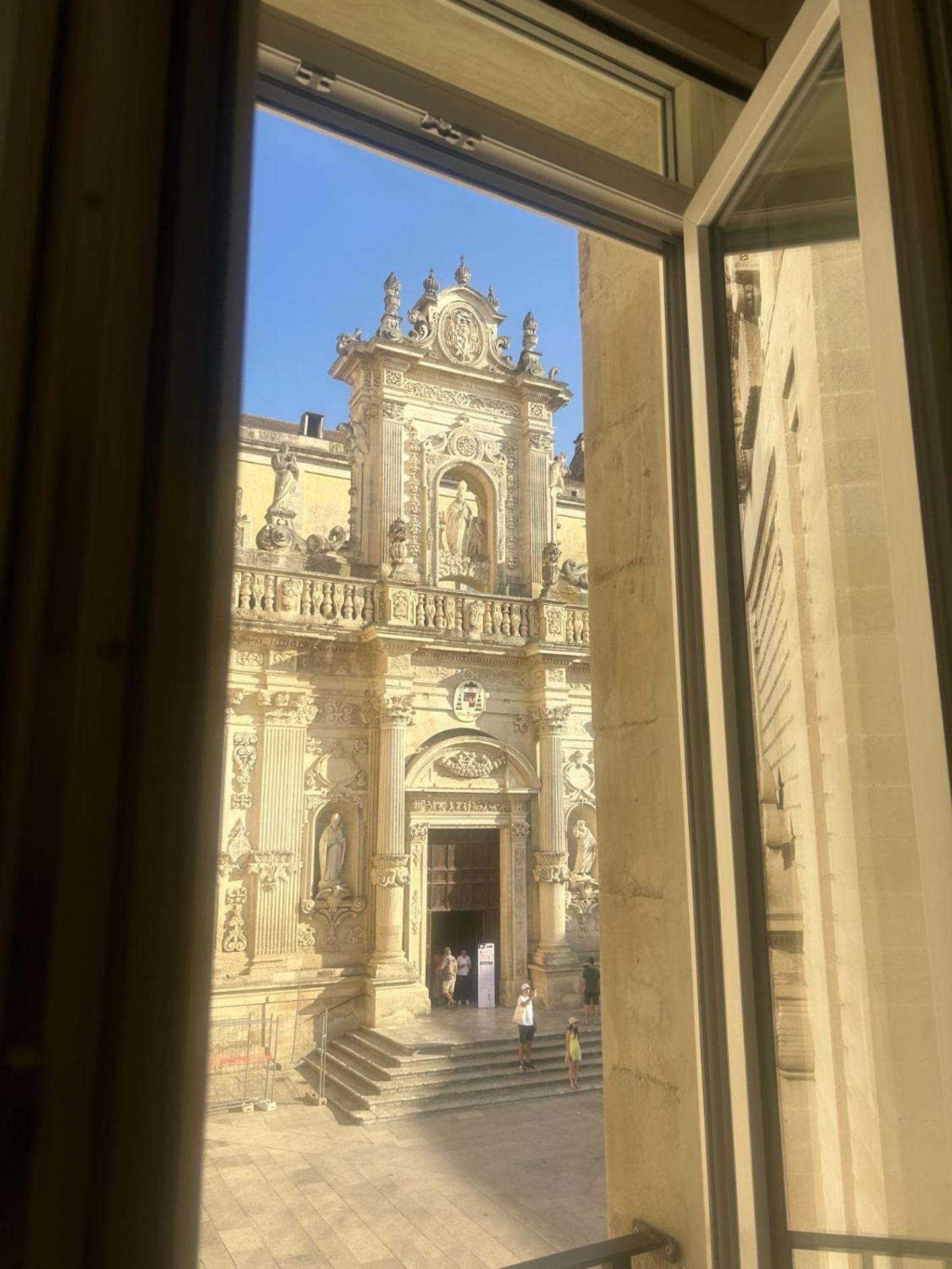 Palazzo Lanzilao'S Rooms Lecce Exterior photo